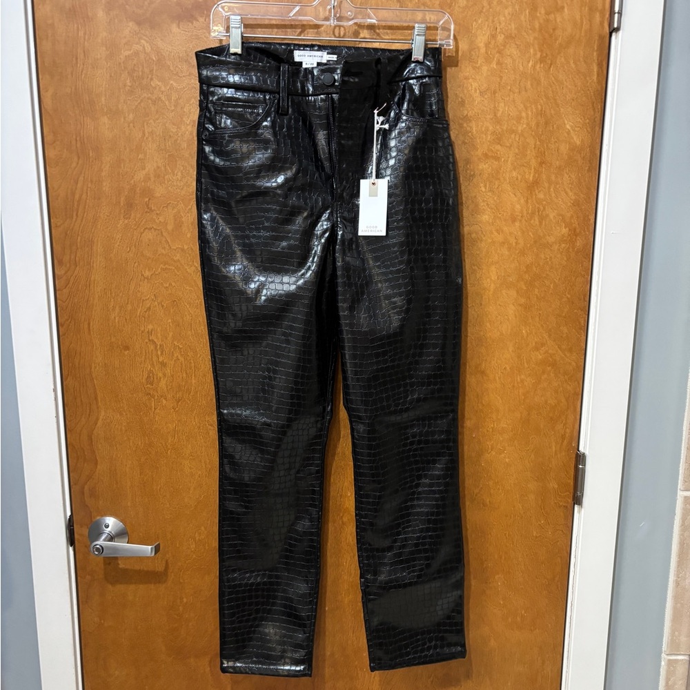 NWT Good American Size 6 Faux Snake skin pants